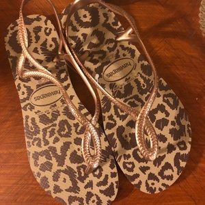 Havaianas Luna cheetah print Gold
